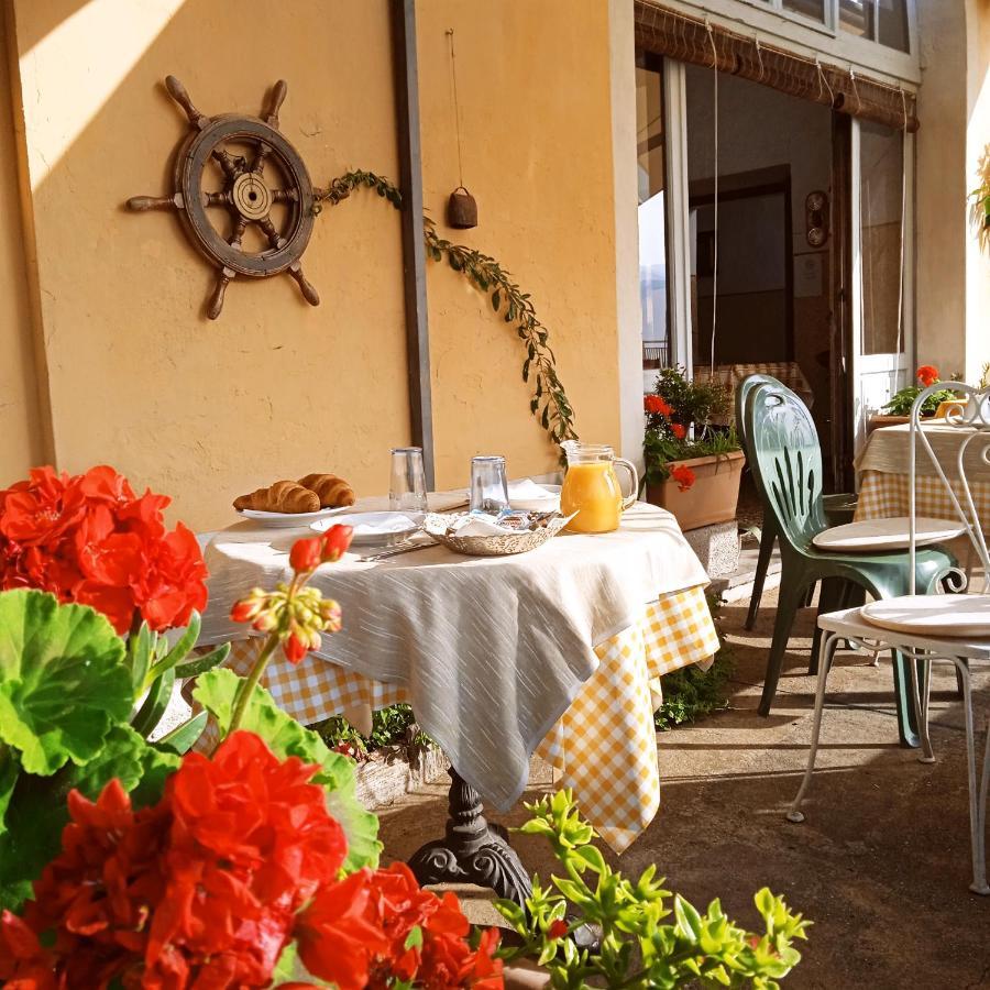 Affittacamere Trattoria Della Cascata Oggebbio Exterior foto